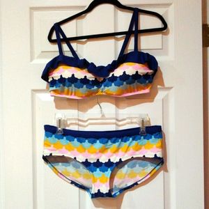 Boden ruffle bikini size 12/14